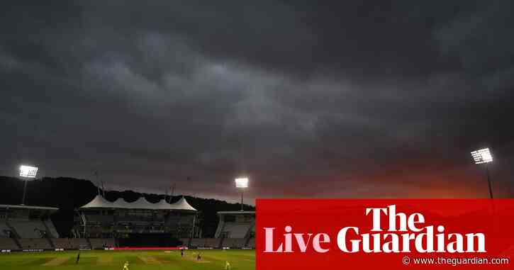 Australia chasing 146 to beat England in third men's T20 – live!