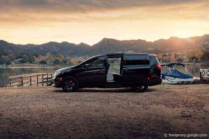 2021 Pacifica offered in Hybrid and AWD trims