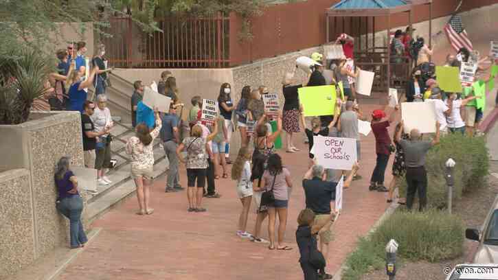 Protest held downtown to resume in-person learning for public schools