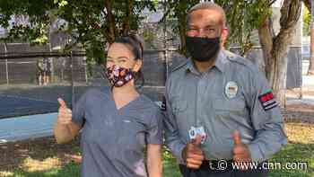 Former Marine cheers medical workers every morning after their overnight shift caring for Covid-19 patients - CNN