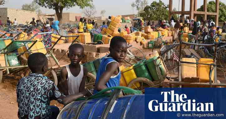 Climate crisis could displace 1.2bn people by 2050, report warns