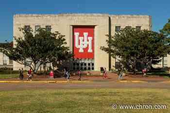 Houston-area 19-year-old charged with making bomb threat during University of Houston Zoom lecture