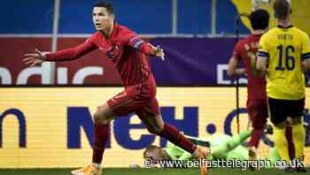 Ryan Giggs backs Cristiano Ronaldo to continue breaking records at 40