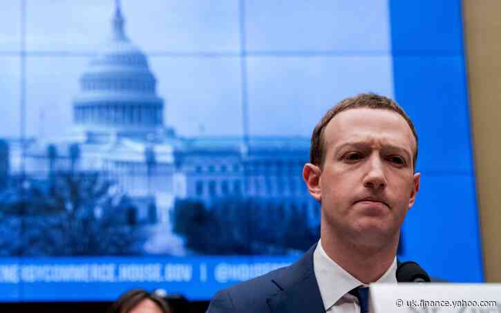 Facebook to be ordered to halt data transfers from Europe to America