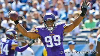 Vikings place Danielle Hunter on injured reserve as pass rusher continues to deal with undisclosed injury