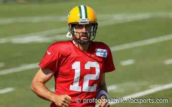 Aaron Rodgers likes Packers “flying under the radar”