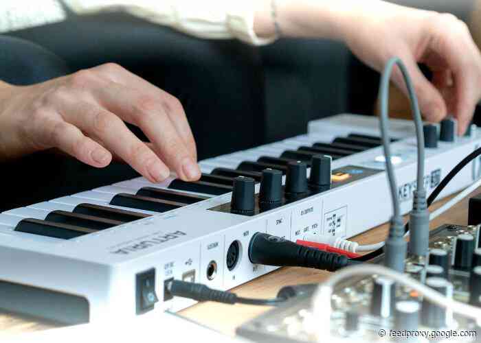 Arturia KeyStep 37 midi controller $199