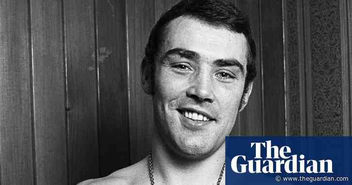 Alan Minter, British boxing great who became world champion, dies aged 69