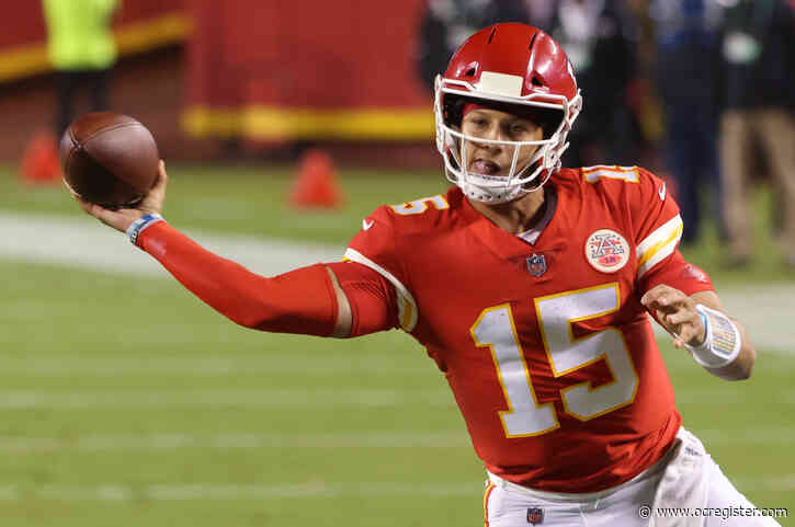 NFL 2020 season opener: Mahomes, Chiefs knock off Texans in socially-distanced setting