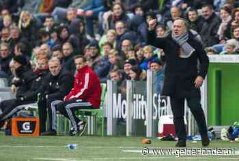 Advocaat oudste eredivisietrainer ooit, Robben kan record El Hamdaoui verbreken