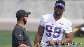 Mike Zimmer declines to talk about Danielle Hunter’s injury