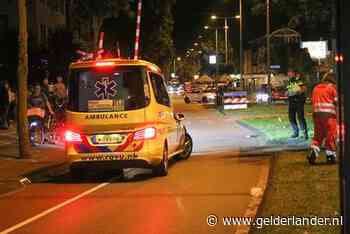 Fietser ernstig gewond door botsing met brommer in Ede