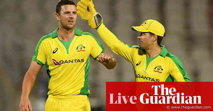 Australia beat England by 19 runs: first one-day international – as it happened