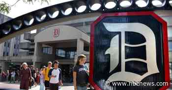 Professor who used racial slur in class is put on leave