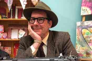 Saskatoon man with a passion for old typewriters corresponds with actor Tom Hanks - CKOM News Talk Sports