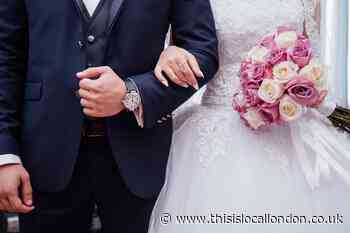 Couples may be allowed to marry at home or outdoors (if these new rules are approved)