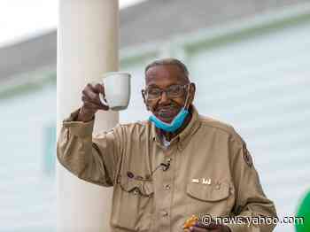 The oldest US World War II veteran received more than 10,000 birthday cards from around the world for his 111th birthday