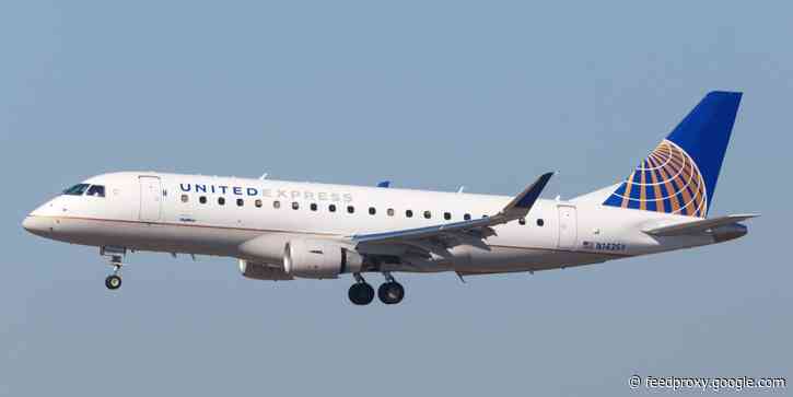2 United employees are reportedly suing the airline for staffing NFL, MLB, and NCAA charter flights with young, blond crews
