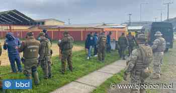 Detienen a 9 personas mientras jugaban fútbol durante cuarentena en Coronel - BioBioChile
