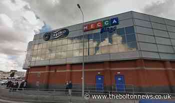 Bolton bingo hall slammed for flouting coronavirus rules with bar