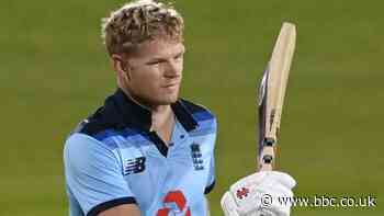 England v Australia: Sam Billings hits ton but tourists win by 19 runs