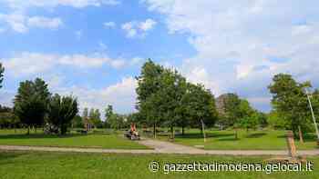 Modena, aggredito al parco con un coltello Sedicenne ferito e derubato - La Gazzetta di Modena