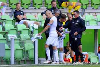 Robben na halfuur zichtbaar gefrustreerd richting kleedkamer bij rentree in eredivisie
