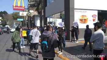 Movilizacion de trabajadores de McDonald's en Monte Grande - La Izquierda Diario