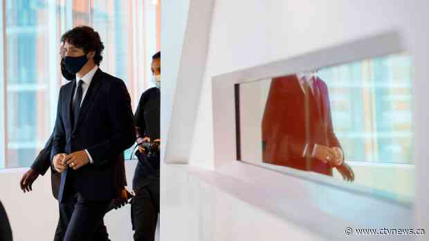 Cabinet retreat to confront challenge of limiting damage from ongoing pandemic