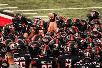 FINAL: Red Raiders hold off Houston Baptist 35-33 - KCBD