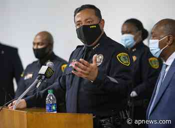 Houston chief: Officers ignored training in fatal shooting - The Associated Press