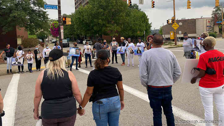 MOMs Group March Through The Hill District, Calling For An End To Violence