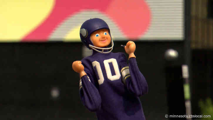 Vikings And Packers Fans Get Creative To Enjoy Border Battle During Pandemic