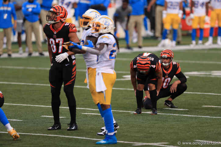 Whicker: Tyrod Taylor, Chargers let the other team lose, for once