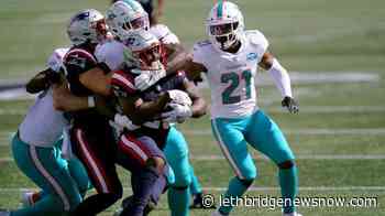 Newton runs for 2 TDs, Patriots hold off Dolphins 21-11 - Lethbridge News Now
