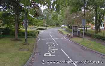 Fire spreads to fence and bins in Payne Close, Hood Manor
