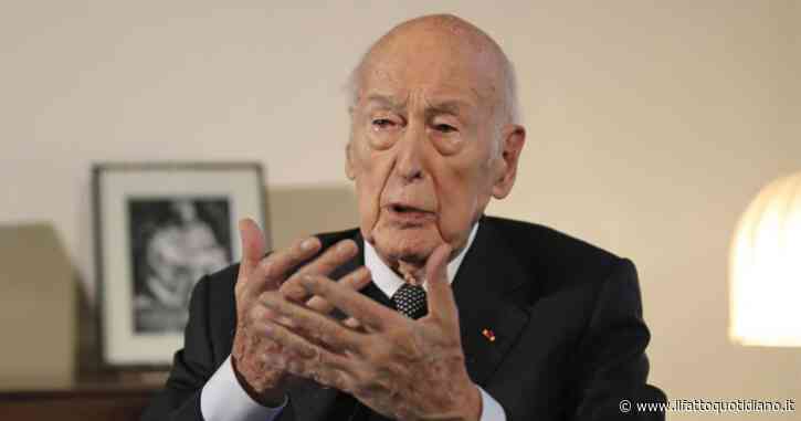 Giscard d’Estaing ricoverato in ospedale: l’ex presidente francese ha problemi respiratori