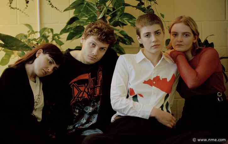 Porridge Radio unveil synth-pop inflected new single ‘7 Seconds’
