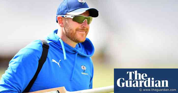 Dropped Yorkshire players 'sat outside ground' in hope of negative Covid result