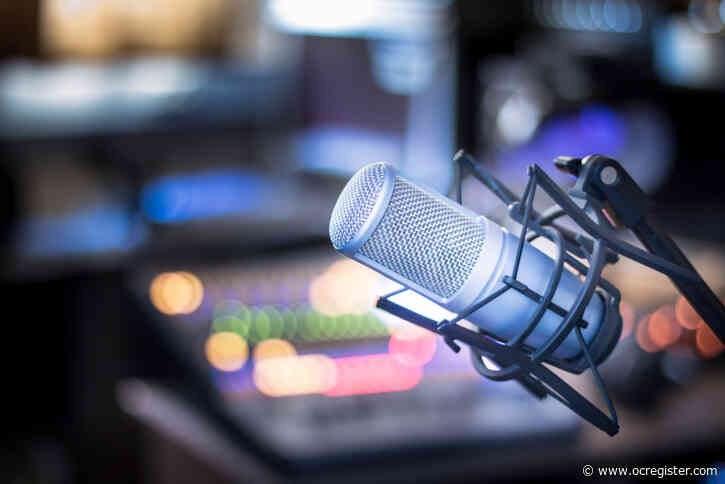 Entercom shakes up K-FROG 95.1 radio schedule while KROQ 106.7 programming to expand