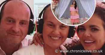 Scarlett Moffatt celebrates her 30th early before 'rule of six'