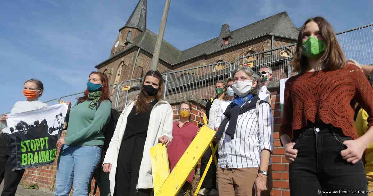 Kirche in Manheim: Aktivisten protestieren gegen Abriss - Aachener Zeitung