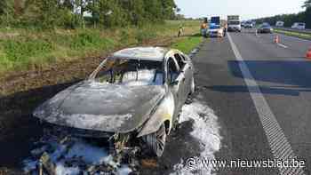 Leerkracht ziet pas gekochte BMW in vlammen opgaan langs E403