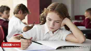 Coronavirus: Can my child go to school with a cold?