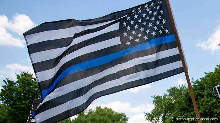 Ohio High School Reinstates Football Players Who Were Suspended For Carrying ‘Thin Blue Line’ Flag At Game