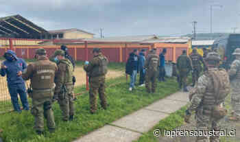 Nueve detenidos por jugar fútbol durante cuarentena en Coronel - La Prensa Austral