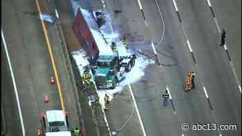 Houston Traffic: Sand truck crash blocks I-69 inbound at Highway 6 - KTRK-TV