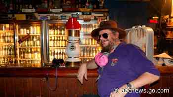 Experts worry as US virus restrictions are eased or violated