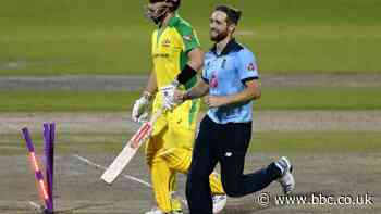England v Australia: Chris Woakes keen to help England defend five-year unbeaten record
