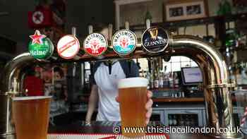 Curfews for pubs and restaurants could be introduced in London, says PHE chief